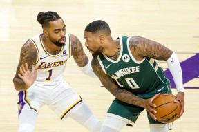 九游-字母哥与80激战瑞士队分钟，领先优势明显胜负难料！，费德勒焦点对战上演精彩一战的简单介绍